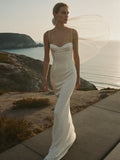 Robe de mariée colonne décolleté cœur – Robe de mariée minimaliste en crêpe | Lovers Isle Bridal