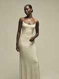 Curved Neckline Princess Seam Wedding Dress – Minimalist Column Bridal Gown